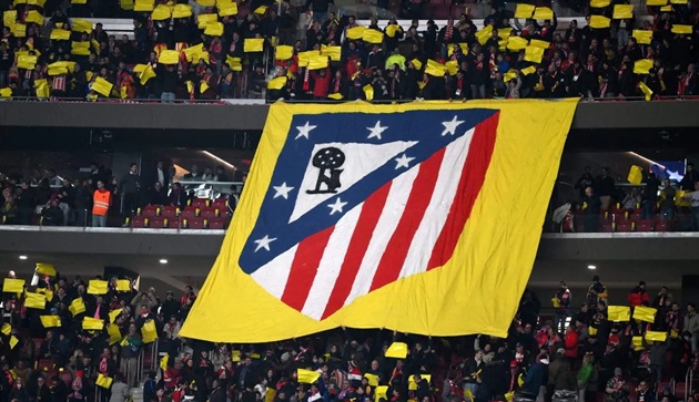 Hành vi phân biệt chủng tộc của CĐV khiến Atletico Madrid bị phạt