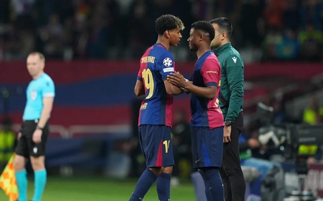 Hansi Flick tiết lộ sự thật đằng sau việc thay Yamal