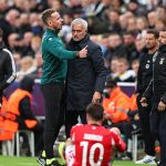 Harvey Barnes lập cú đúp, Newcastle nhấn chìm đội bóng của Mourinho