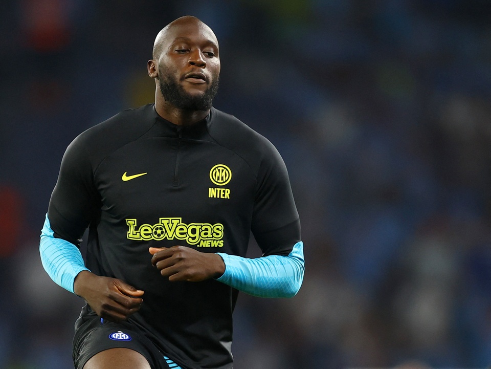 Henry: ‘Cú đánh đầu ấy sẽ mãi ám ảnh Lukaku’