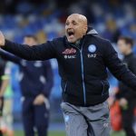 HLV Napoli nổi giận