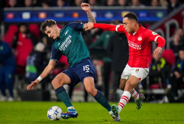 Hòa PSV, Arteta đã biết cái tên đầu tiên rời Arsenal