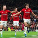 Huyền thoại MU tung hô Maguire lên mây xanh