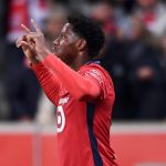 Jonathan David bùng nổ tại Champions League