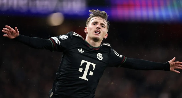 Karl ghi bàn lịch sử trong ngày Bayern thua Arsenal