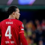 Klopp nói gì với các cầu thủ sau 2 bàn thua?