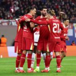 Klopp và Slot đều phải day dứt vì 1 cái tên tại Liverpool