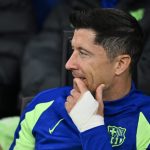 Kounde: “Lewandowski không nên ra sân trong tình trạng như vậy”