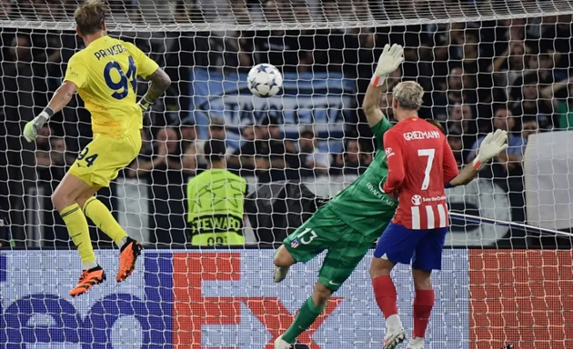 Làm tung lưới Atletico, thủ môn được so sánh với Haaland