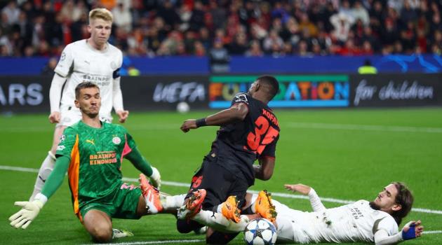 Leverkusen nối dài chuỗi bất bại sau trận hòa PVS ở Bay Arena