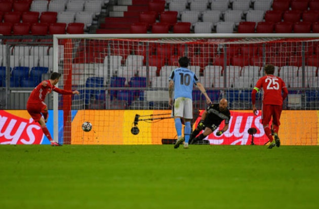 Lewan tung vũ điệu chân sáo, Bayern diệt gọn Lazio