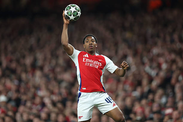 Lewis-Skelly bùng nổ: Có gì phải bất ngờ?