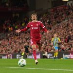 Liverpool chờ đợi lời chuộc lỗi của Ekitike tại Champions League