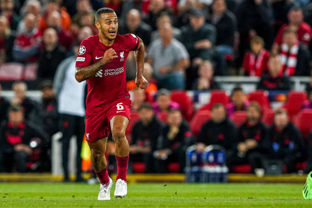 Liverpool nghẹt thở giành thắng lợi đầu tay