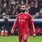 Liverpool thắng đậm Frankfurt, Carragher ủng hộ Slot loại Salah