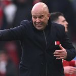 Liverpool thắng, nhưng Slot đã thua hoàn toàn trước Luis Enrique