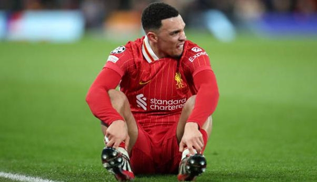 Liverpool thiệt quân sau trận thua PSG