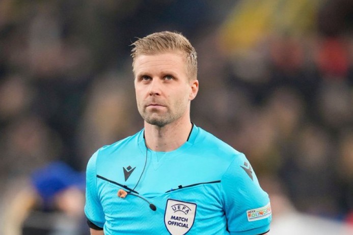 Lộ diện trọng tài điều khiển trận Newcastle vs Barcelona