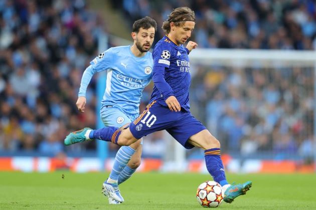 Luka Modric so sánh Man City với PSG và Chelsea