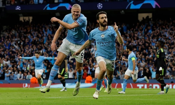 Man City đáng sợ khi Guardiola từ bỏ thói quen xấu