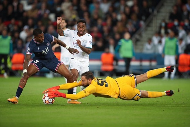 Màn trình diễn đập tan chỉ trích của Donnarumma