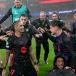 Màn trình diễn đỉnh nóc kịch trần của Raphinha