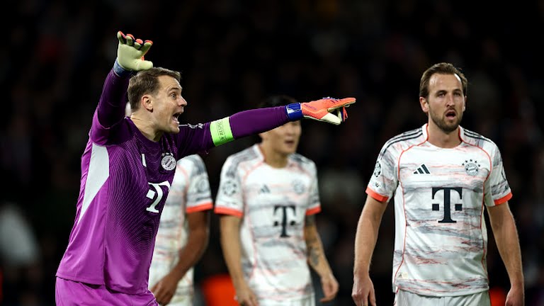 Manuel Neuer xuất sắc nhất trận thắng PSG của Bayern Munich