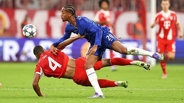 Maresca công kích trọng tài sau trận thua Bayern