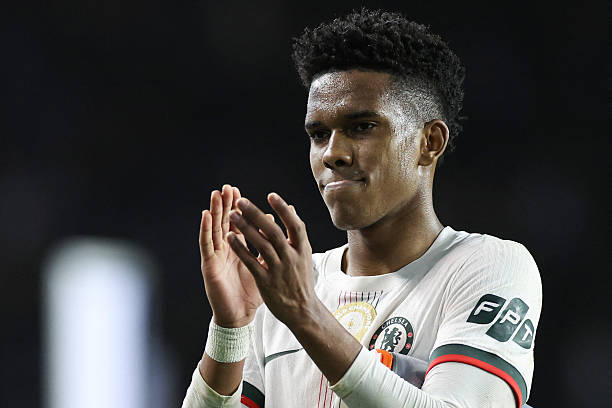 Maresca nên trao suất đá chính cho Estevao và Garnacho tại Chelsea