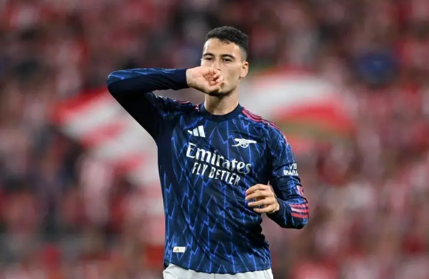 Martinelli và 36 giây định mệnh tại San Mames