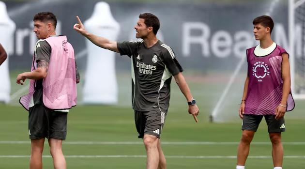 Mâu thuẫn giữa Alonso và các ngôi sao Real: Khi Vinicius và Valverde bất mãn