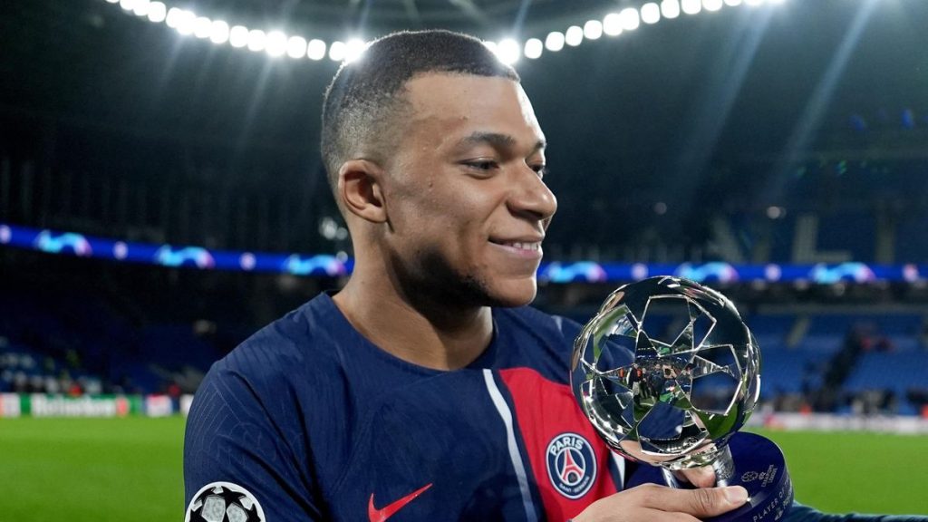 Mbappe lập kỷ lục chưa từng có