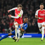 Micah Richards bất ngờ khi nghe thống kê của Arsenal