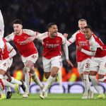 Một Arsenal khác lạ tiến vào tứ kết Champions League