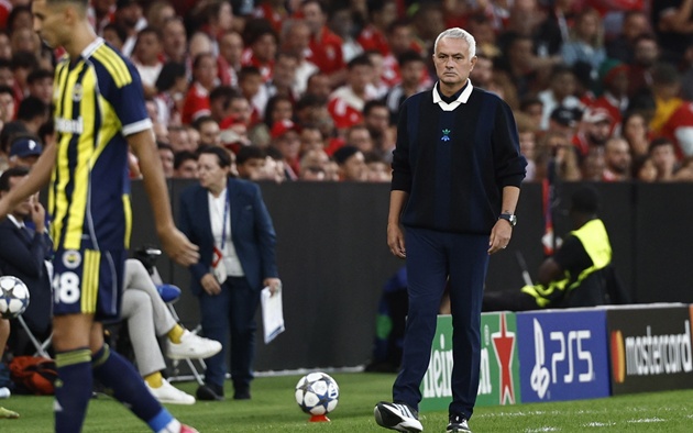 Mourinho và giới hạn tại Fenerbahce