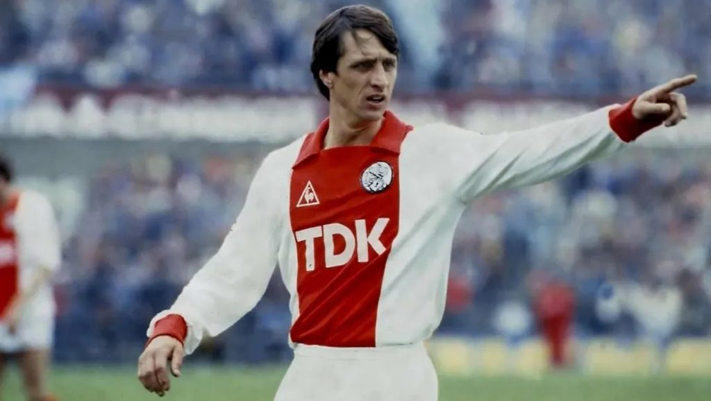 Ngày này năm xưa: Thánh Johan lập cú đúp, Ajax hạ Inter để bảo vệ ngôi vương châu Âu