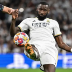 Người thắng kẻ thua sau trận Real 3-3 Man City