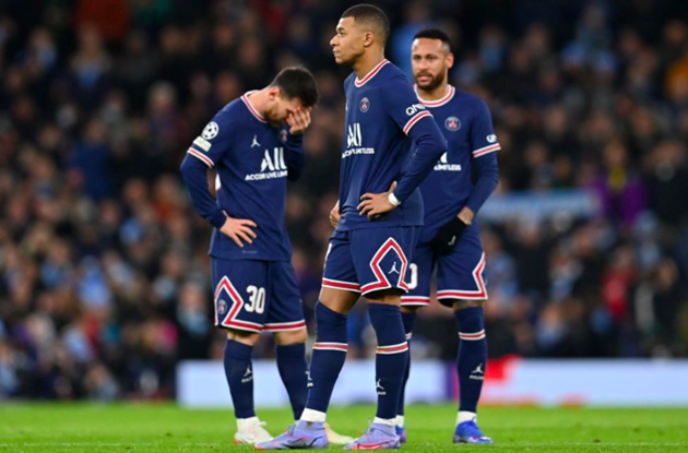 ‘Nhìn cách Ronaldo chơi, tôi bắt đầu khó chịu với Messi’