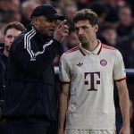 Nhìn Muller ghi bàn, Bayern có xót xa?