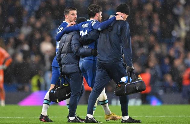 “Như ai đó cắm con dao vào chân của Chilwell”