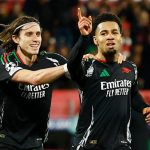 Nwaneri làm Sterling phải xấu hổ