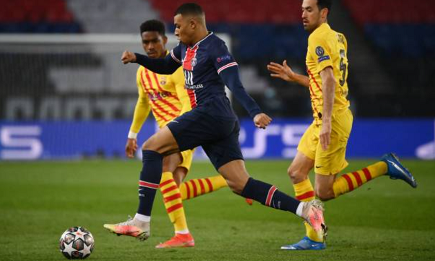 Pedri nói lời thật lòng về đẳng cấp của Mbappe và Messi