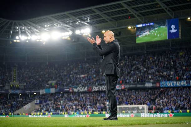 Pep: “Có 18 cầu thủ trong vòng cấm”