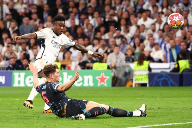 Pep Guardiola nhắn nhủ chủ tịch Real Madrid sau trận hòa