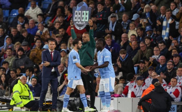 Pep Guardiola xác nhận hung tin