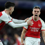 Phá lưới Bayern Munich, Trossard nên đá chính ở lượt về?