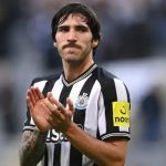 Phản ứng của CĐV Newcastle khi Tonali vào sân