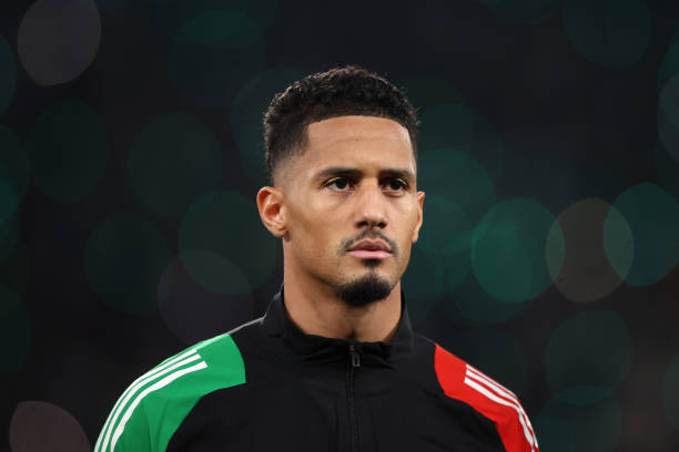 Quá xuất sắc, viện binh của Arsenal khiến Saliba choáng ngợp