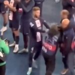 Ramos đẩy phóng viên sau trận thua Bayern