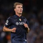 Rasmus Hojlund bị báo chí Italia gọi là ‘bóng ma’